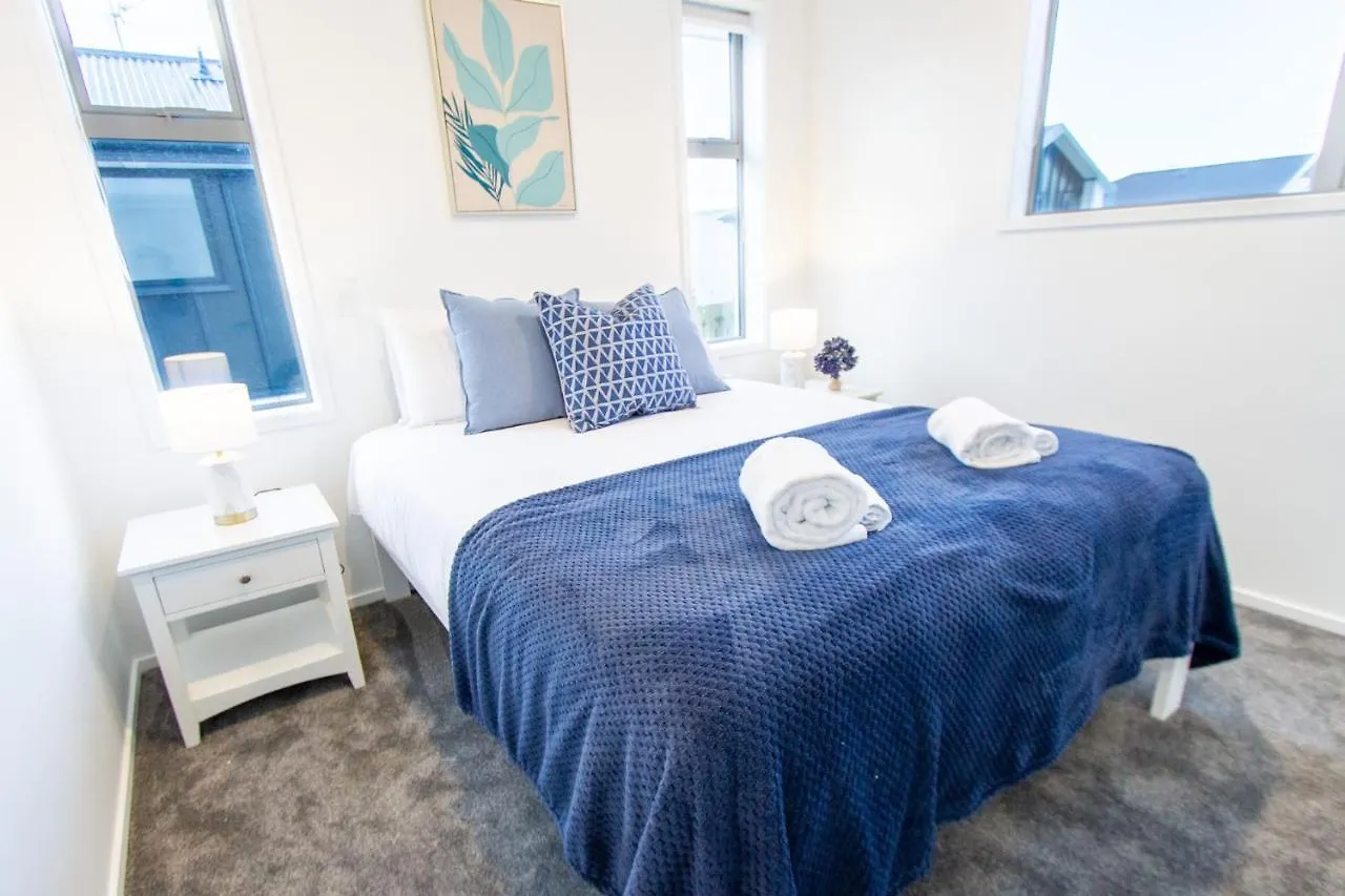 Apartment 2 Bedrooms Overlooking Park - Exquisite Views Christchurch New Zealand